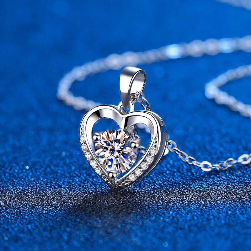 1 Carat Moissanite Pendant Necklace Sterling Silver Love Heart Necklace Mother'S Day Anniversary Birthday Gift for Women Girls
