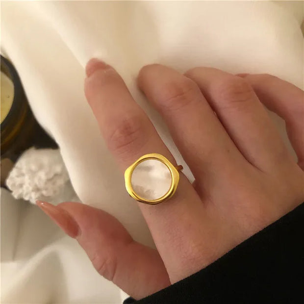 Gold Plated Oval Shell Rind Adjustable
