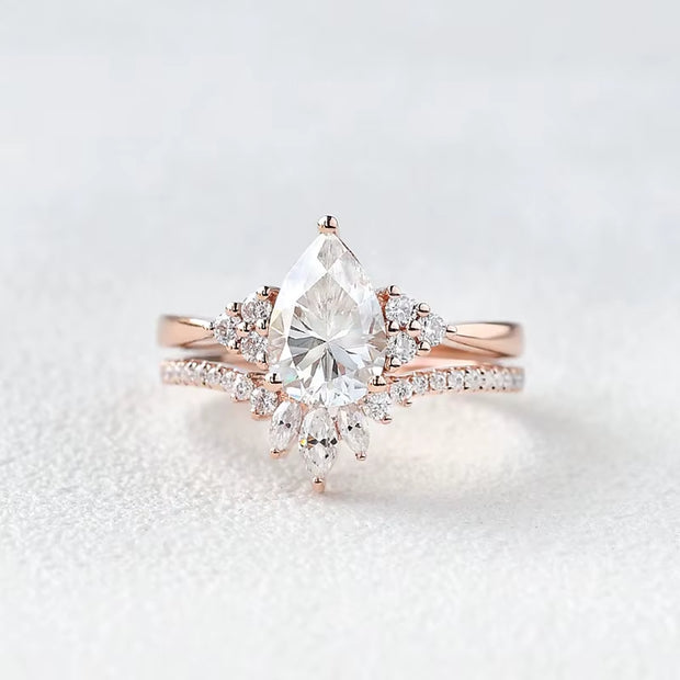 1.5Ct Pear Cut 6*9Mm Moissanite Engagement Ring Set 14K Rose Gold Cluster Stacking Curved Wedding Band Gift for Women